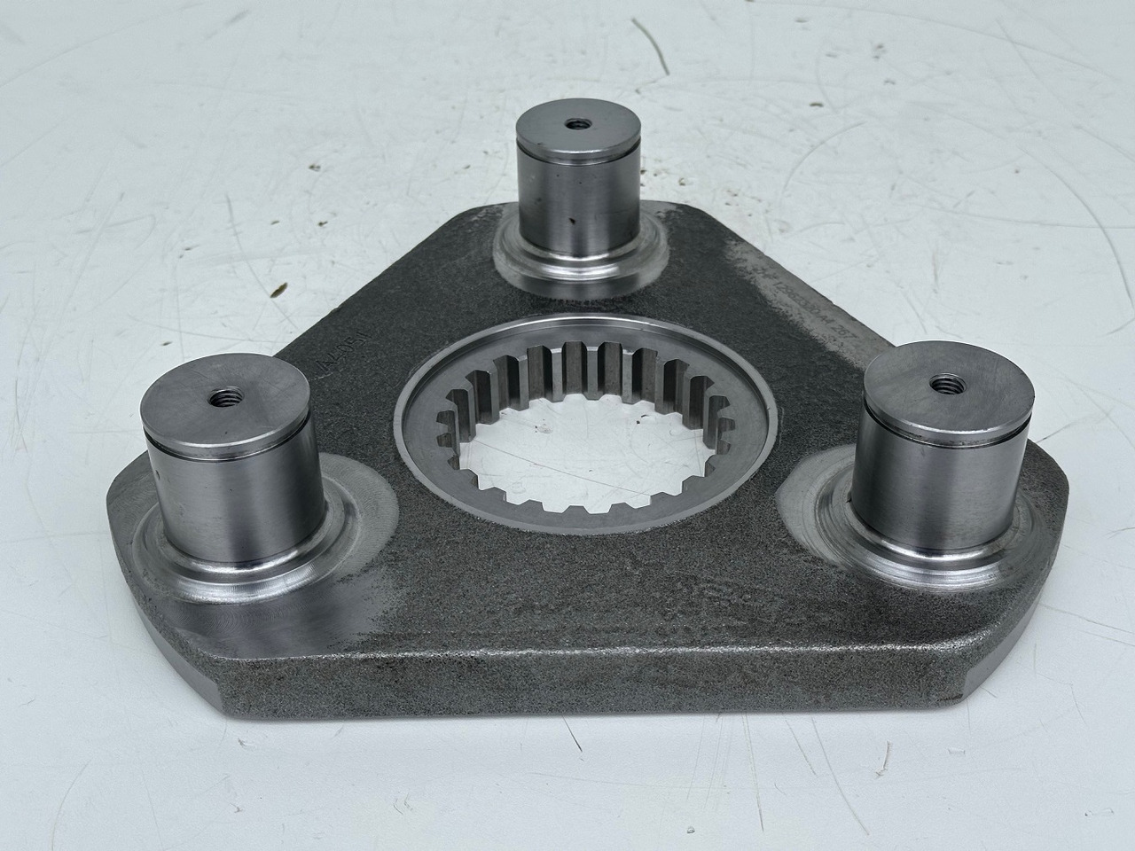 Liebherr Planetenträger ID-Nr.12962320. #12962320.A4.267# - Коробка передач и запчасти для Экскаваторов: фото 1 Liebherr Planetenträger ID-Nr.12962320. #12962320.A4.267# - Коробка передач и запчасти для Экскаваторов: фото 1