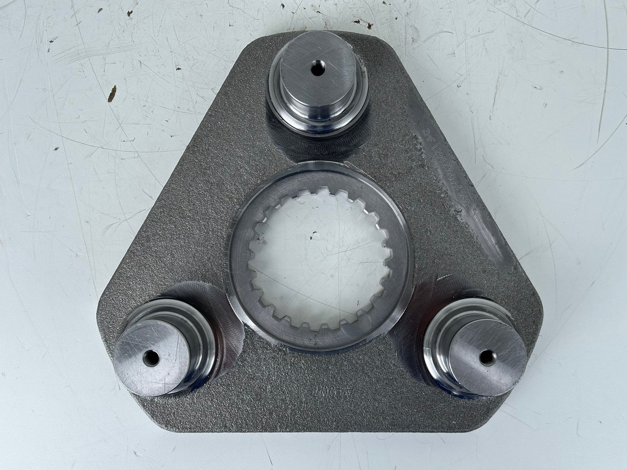 Liebherr Planetenträger ID-Nr.12962320. #12962320.A4.285# - Коробка передач и запчасти для Экскаваторов: фото 3 Liebherr Planetenträger ID-Nr.12962320. #12962320.A4.285# - Коробка передач и запчасти для Экскаваторов: фото 3