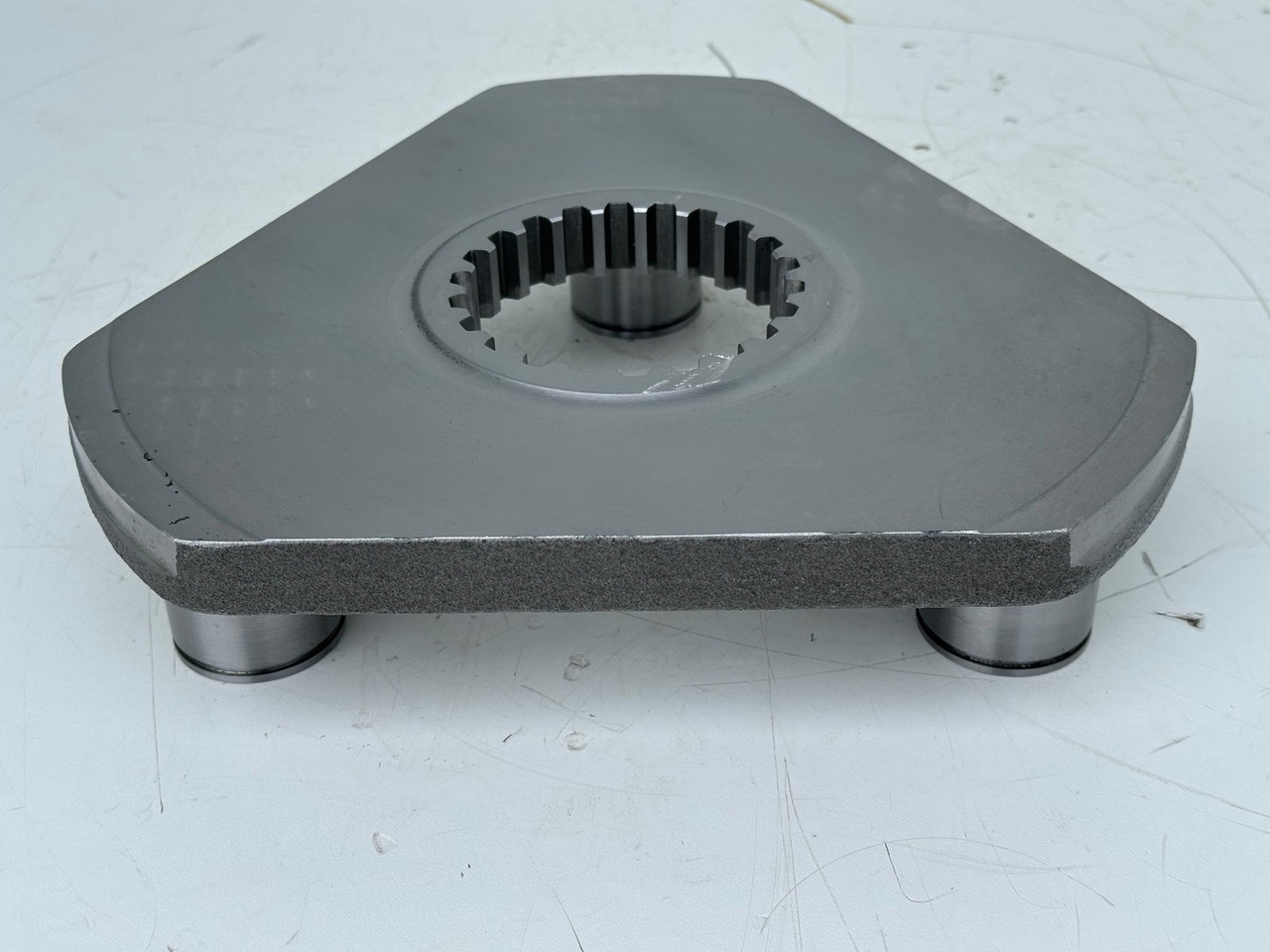 Liebherr Planetenträger ID-Nr.12962320. #12962320.A4.285# - Коробка передач и запчасти для Экскаваторов: фото 4 Liebherr Planetenträger ID-Nr.12962320. #12962320.A4.285# - Коробка передач и запчасти для Экскаваторов: фото 4