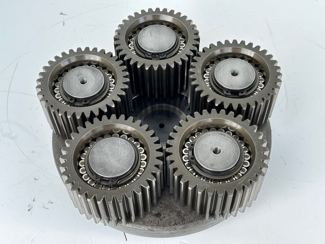 Liebherr Planetenträger ID-Nr.90206189 mit Planetenrad ID-Nr.90206207. SAT325A296. R934-1550, R938-1650, R945-1866. #PL.PL.0177.0162# - Коробка передач для Строительной техники: фото 2 Liebherr Planetenträger ID-Nr.90206189 mit Planetenrad ID-Nr.90206207. SAT325A296. R934-1550, R938-1650, R945-1866. #PL.PL.0177.0162# - Коробка передач для Строительной техники: фото 2