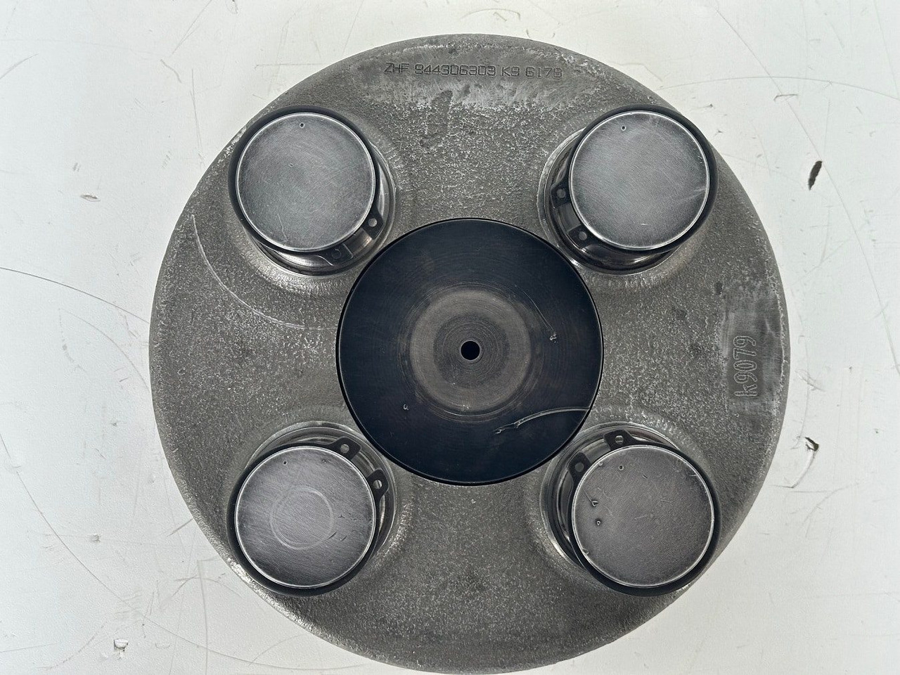 Liebherr Planetenträger ID-Nr.944306303 - ID-Nr.9443063. A924, A934, LH30, LH35, R906, R916, R922, R924, R926, R932, R934, R944. #k9079# - Коробка передач для Строительной техники: фото 3 Liebherr Planetenträger ID-Nr.944306303 - ID-Nr.9443063. A924, A934, LH30, LH35, R906, R916, R922, R924, R926, R932, R934, R944. #k9079# - Коробка передач для Строительной техники: фото 3