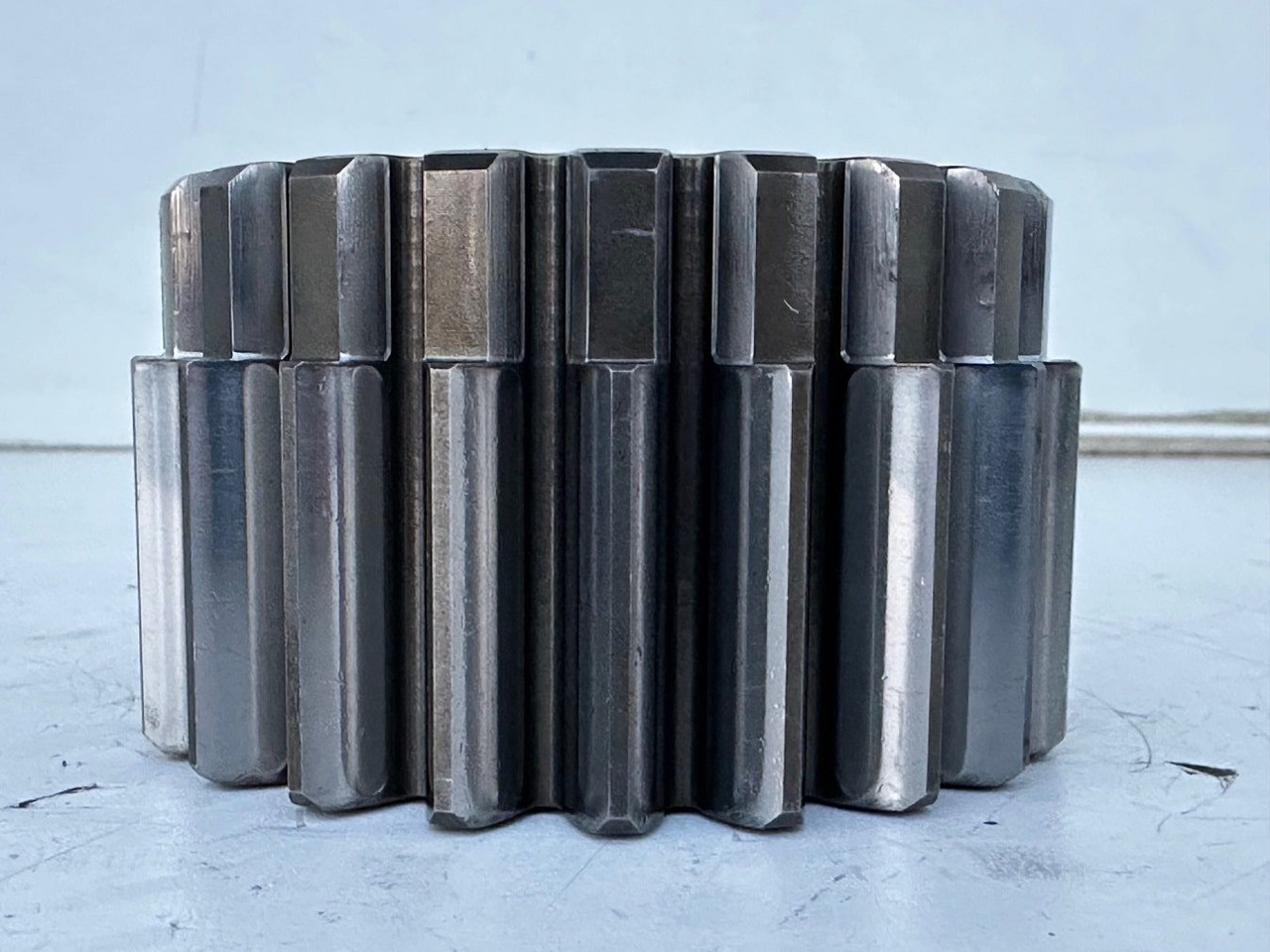 Liebherr Sonnenrad ID-Nr.90002821. FAT400P112, FAT400P130, FAT400P139. R926, R928, R930, R934, R936, R938, R940, R944, R946, R950 T. #02.51139# - Бортовой редуктор для Строительной техники: фото 2 Liebherr Sonnenrad ID-Nr.90002821. FAT400P112, FAT400P130, FAT400P139. R926, R928, R930, R934, R936, R938, R940, R944, R946, R950 T. #02.51139# - Бортовой редуктор для Строительной техники: фото 2