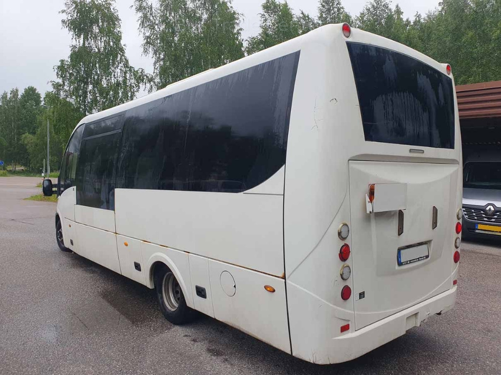 IVECO Rosero FIRST - Микроавтобус, Пассажирский фургон: фото 3 IVECO Rosero FIRST - Микроавтобус, Пассажирский фургон: фото 3