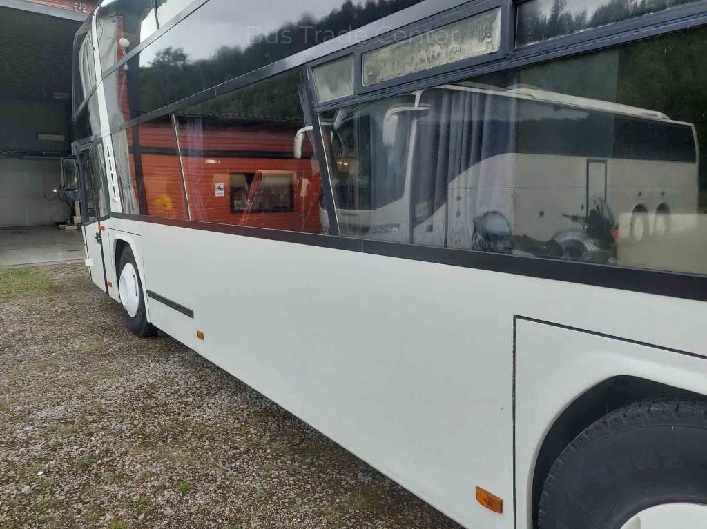 NEOPLAN Skyliner N122/3 - Туристический автобус: фото 4 NEOPLAN Skyliner N122/3 - Туристический автобус: фото 4