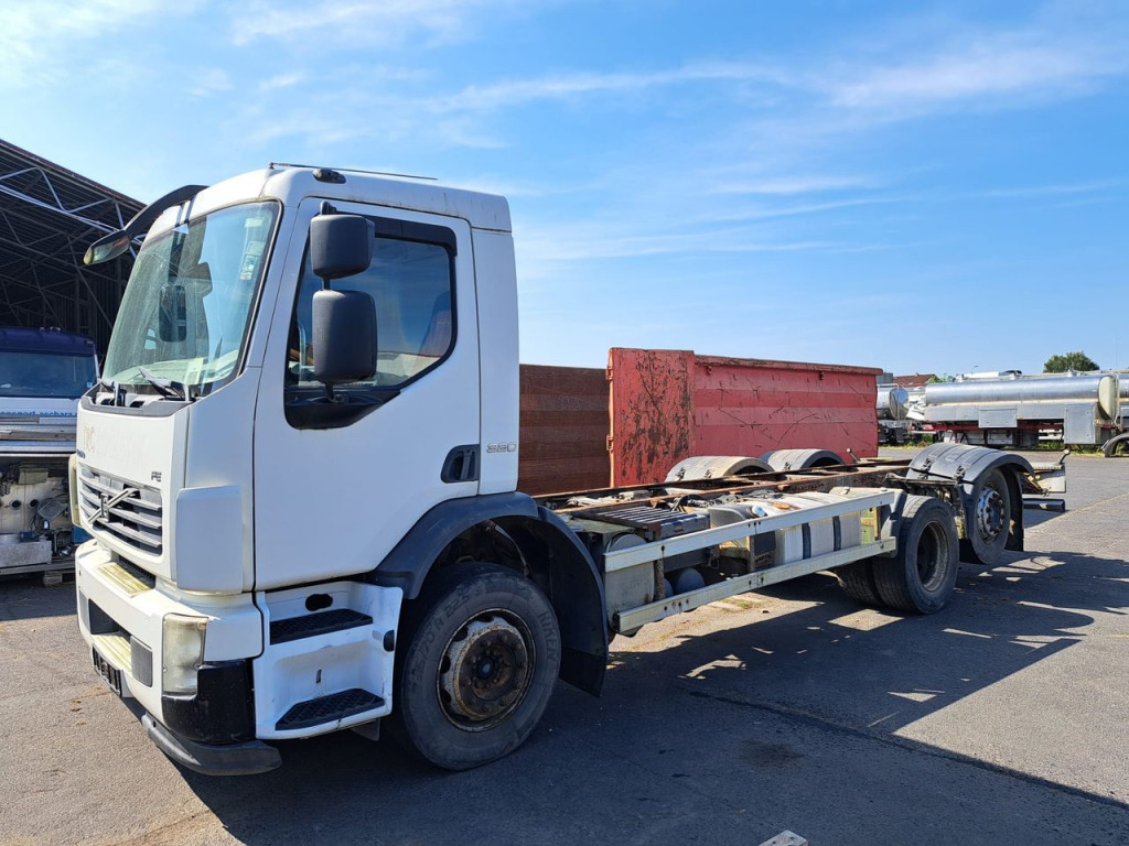 Volvo FE 320 (Nr. 4800) - Грузовик-шасси: фото 1 Volvo FE 320 (Nr. 4800) - Грузовик-шасси: фото 1