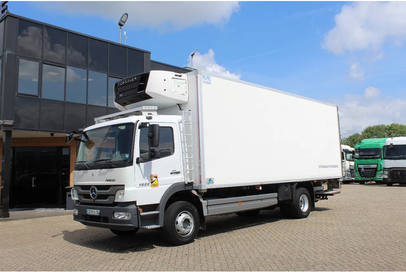 Mercedes-Benz Atego 1624 * MANUAL * EURO5 EEV * 4X2 * CARRIER SUPRA 950 MT * - Рефрижератор: фото 1 Mercedes-Benz Atego 1624 * MANUAL * EURO5 EEV * 4X2 * CARRIER SUPRA 950 MT * - Рефрижератор: фото 1