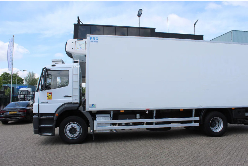 Mercedes-Benz Axor 1824 * EURO5 * 4X2 * CARRIER SUPRA 850 * MANUAL * only 100tkm!!! * - Рефрижератор: фото 2 Mercedes-Benz Axor 1824 * EURO5 * 4X2 * CARRIER SUPRA 850 * MANUAL * only 100tkm!!! * - Рефрижератор: фото 2