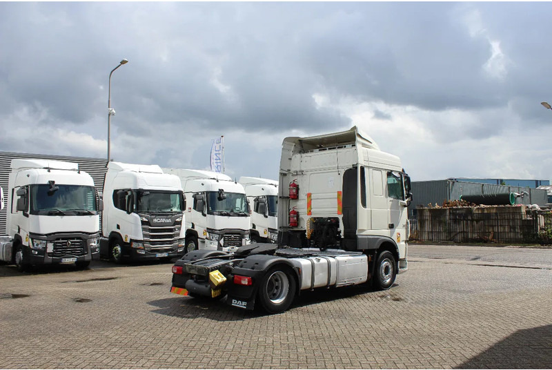 DAF XF 106.460 * RETARDER * 4X2 * - Тягач: фото 4 DAF XF 106.460 * RETARDER * 4X2 * - Тягач: фото 4