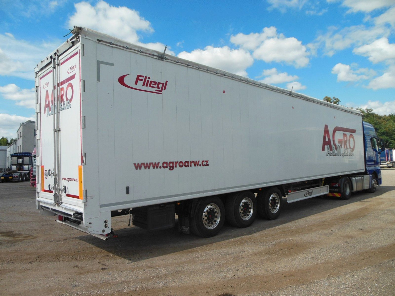 Fliegl SDS 390, 95m3, SAF, 2 STÜCK AM LAGER - Полуприцеп с подвижным полом: фото 4 Fliegl SDS 390, 95m3, SAF, 2 STÜCK AM LAGER - Полуприцеп с подвижным полом: фото 4