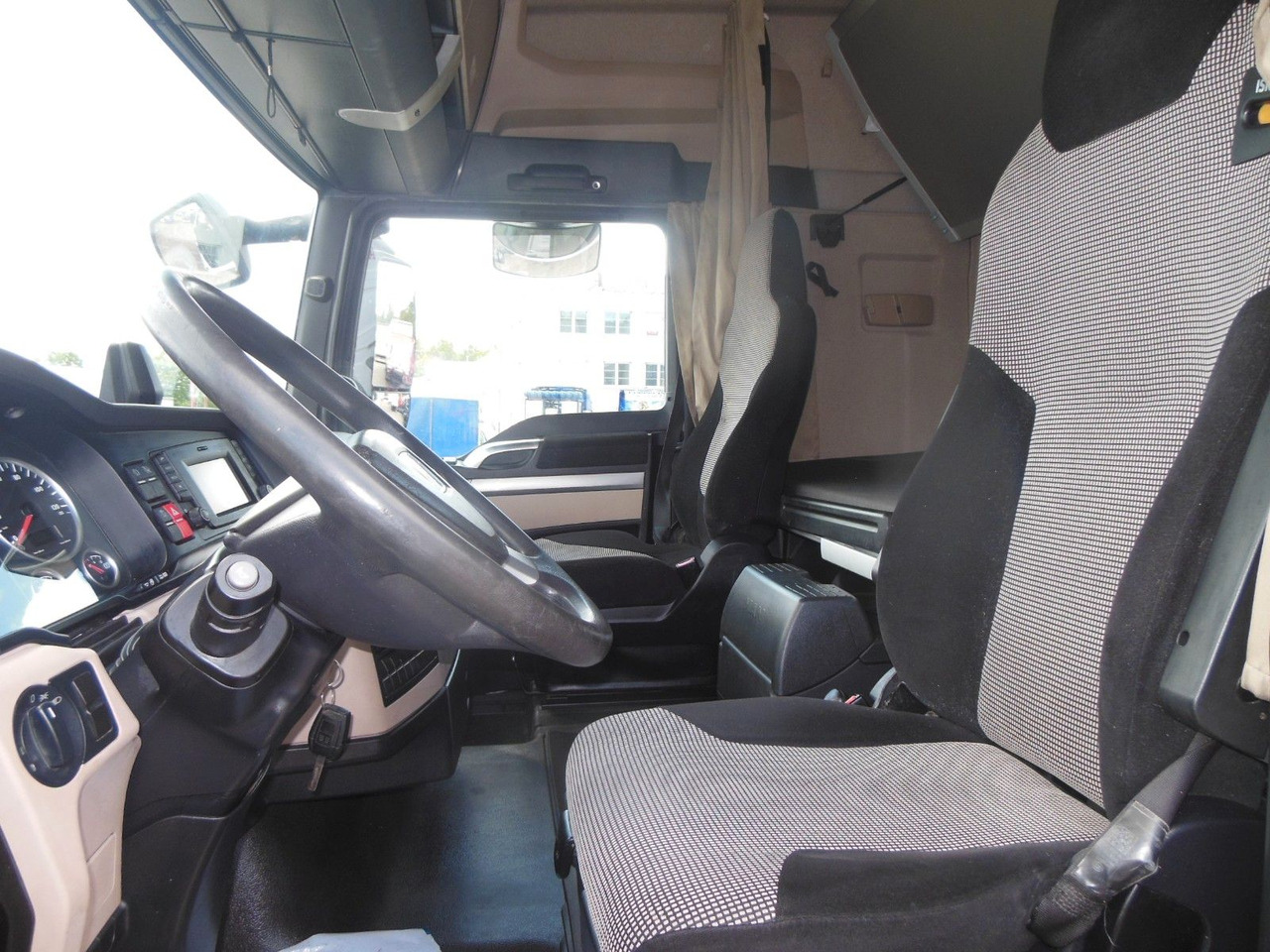Тентованный грузовик MAN TGX 18.460, XLX, VOLL LUFT, PRITSCHE 9,2M, TOP!!: фото 21