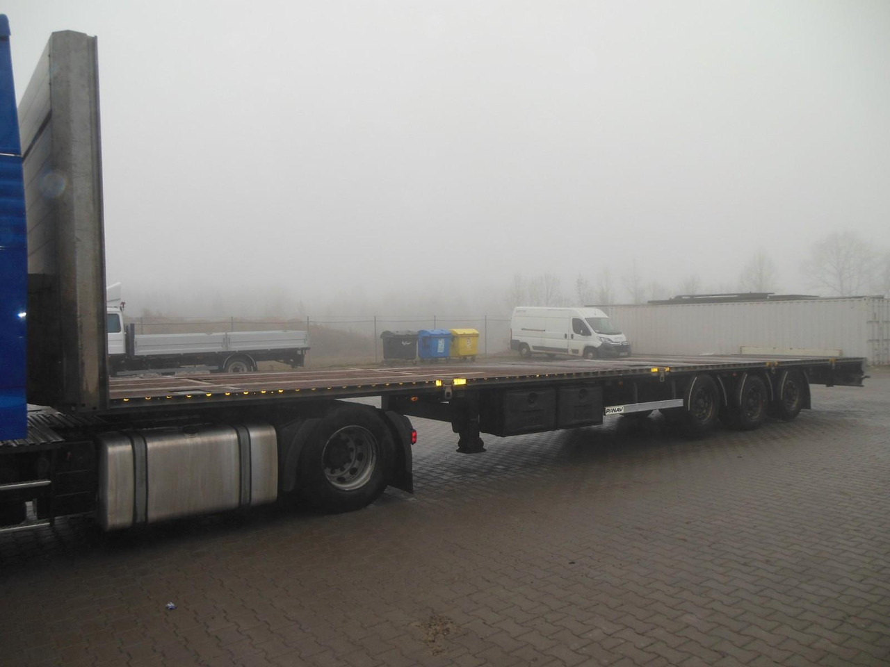 Panav NP036, LOWDECK, 2 LIFTACHSE, CONTAINER TWISTLOCK - Полуприцеп бортовой/ Платформа: фото 1 Panav NP036, LOWDECK, 2 LIFTACHSE, CONTAINER TWISTLOCK - Полуприцеп бортовой/ Платформа: фото 1