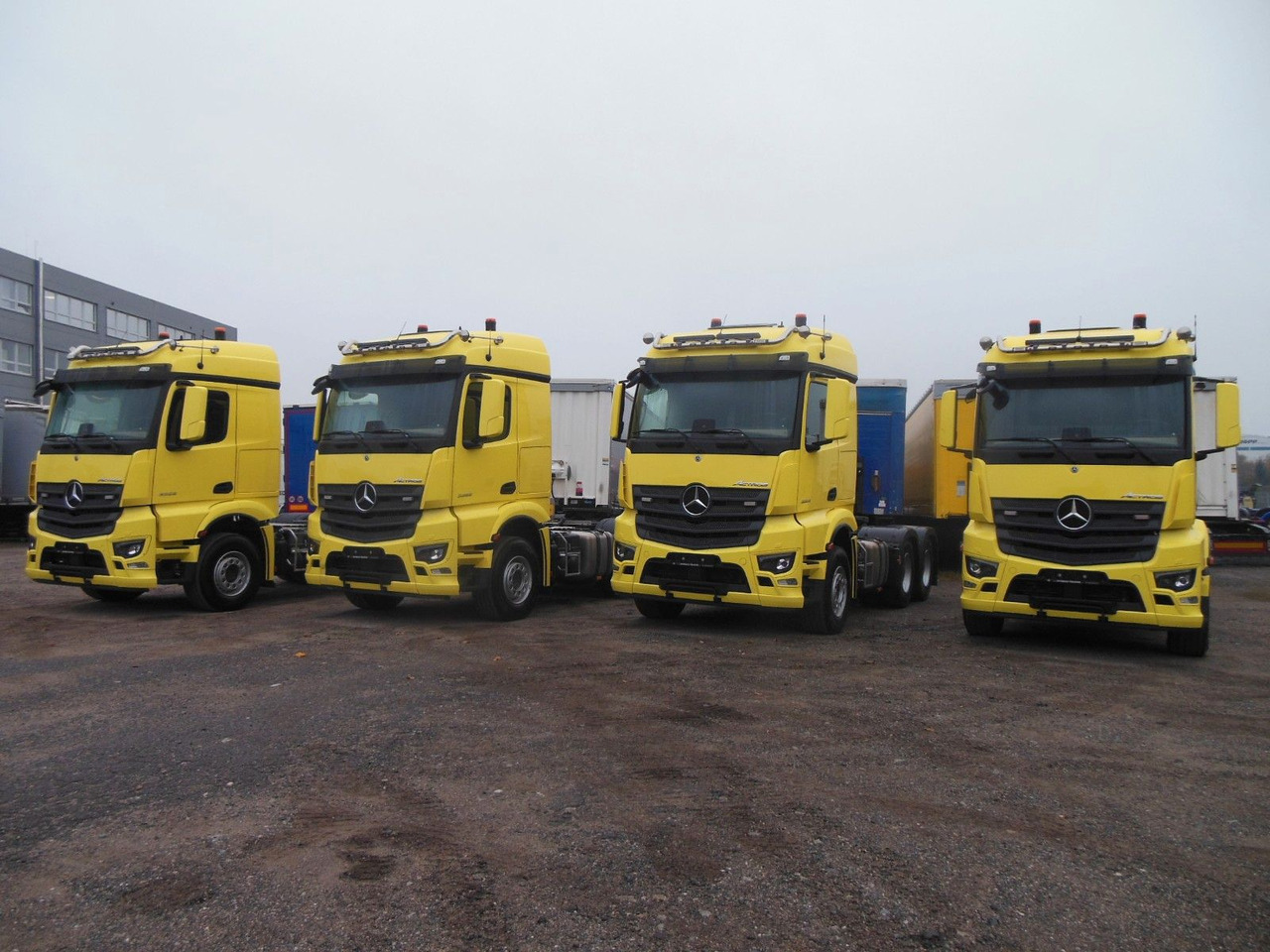 Mercedes-Benz 3353 ACTROS, 6X4, TRK, SET 120 TON, WIE NEUE!E!! - Тягач: фото 2 Mercedes-Benz 3353 ACTROS, 6X4, TRK, SET 120 TON, WIE NEUE!E!! - Тягач: фото 2