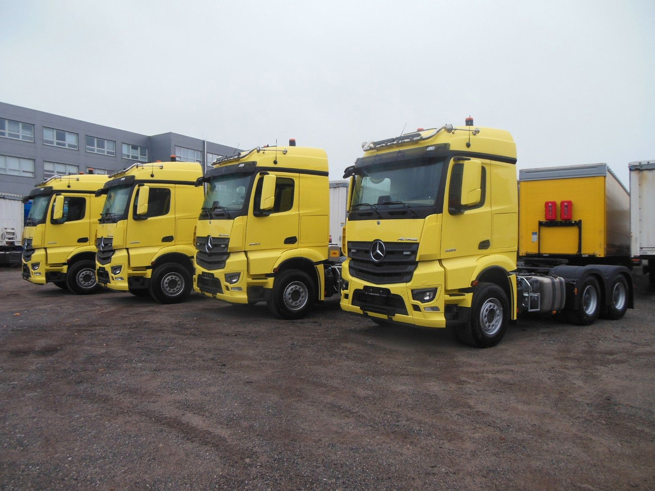 Mercedes-Benz 3353 ACTROS, 6X4, TRK, SET 120 TON, WIE NEUE!E!! - Тягач: фото 1 Mercedes-Benz 3353 ACTROS, 6X4, TRK, SET 120 TON, WIE NEUE!E!! - Тягач: фото 1