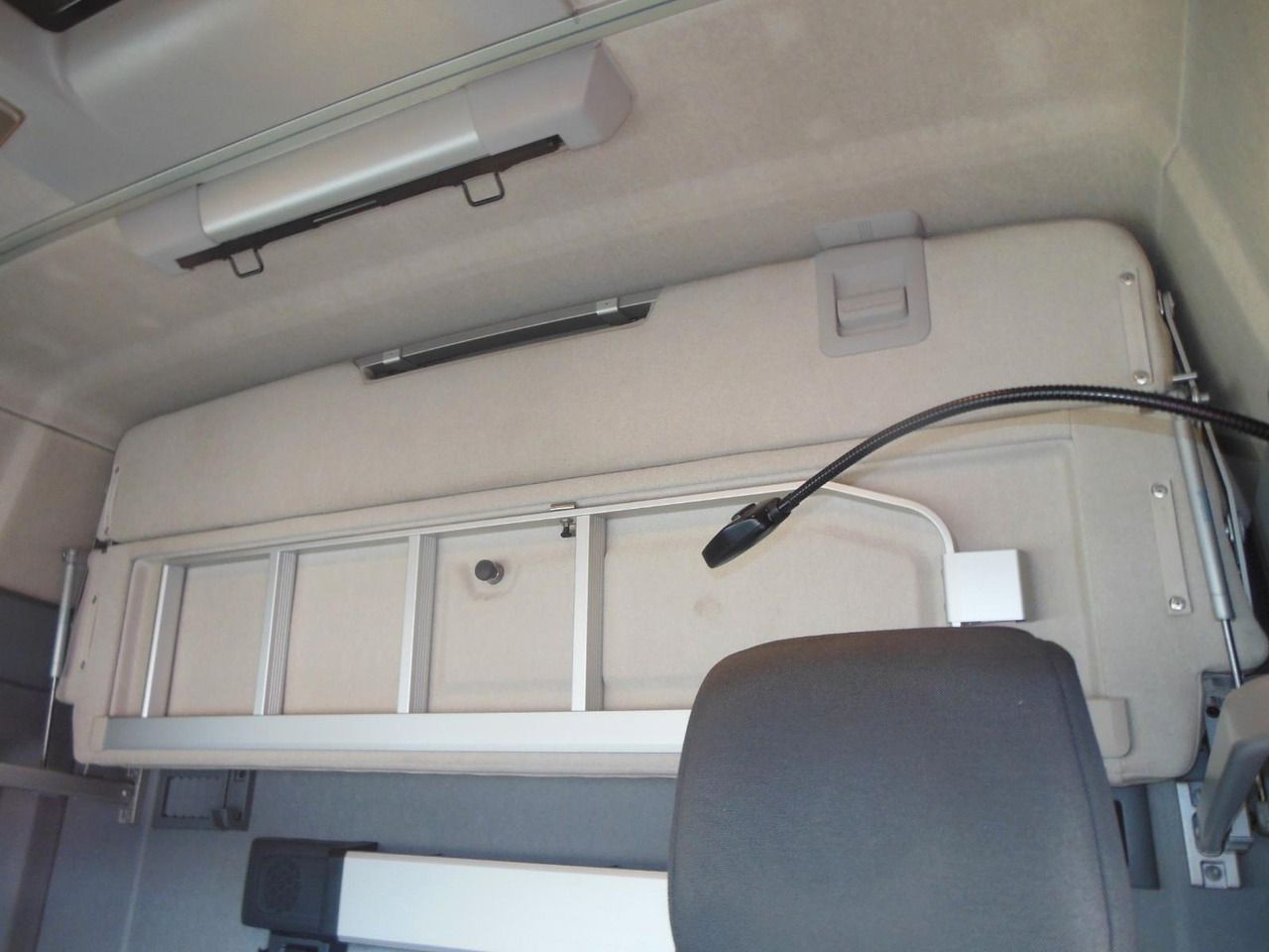 Тягач Renault T520 COMFORT, LOWDECK, TOP STAND: фото 9 Тягач Renault T520 COMFORT, LOWDECK, TOP STAND: фото 9