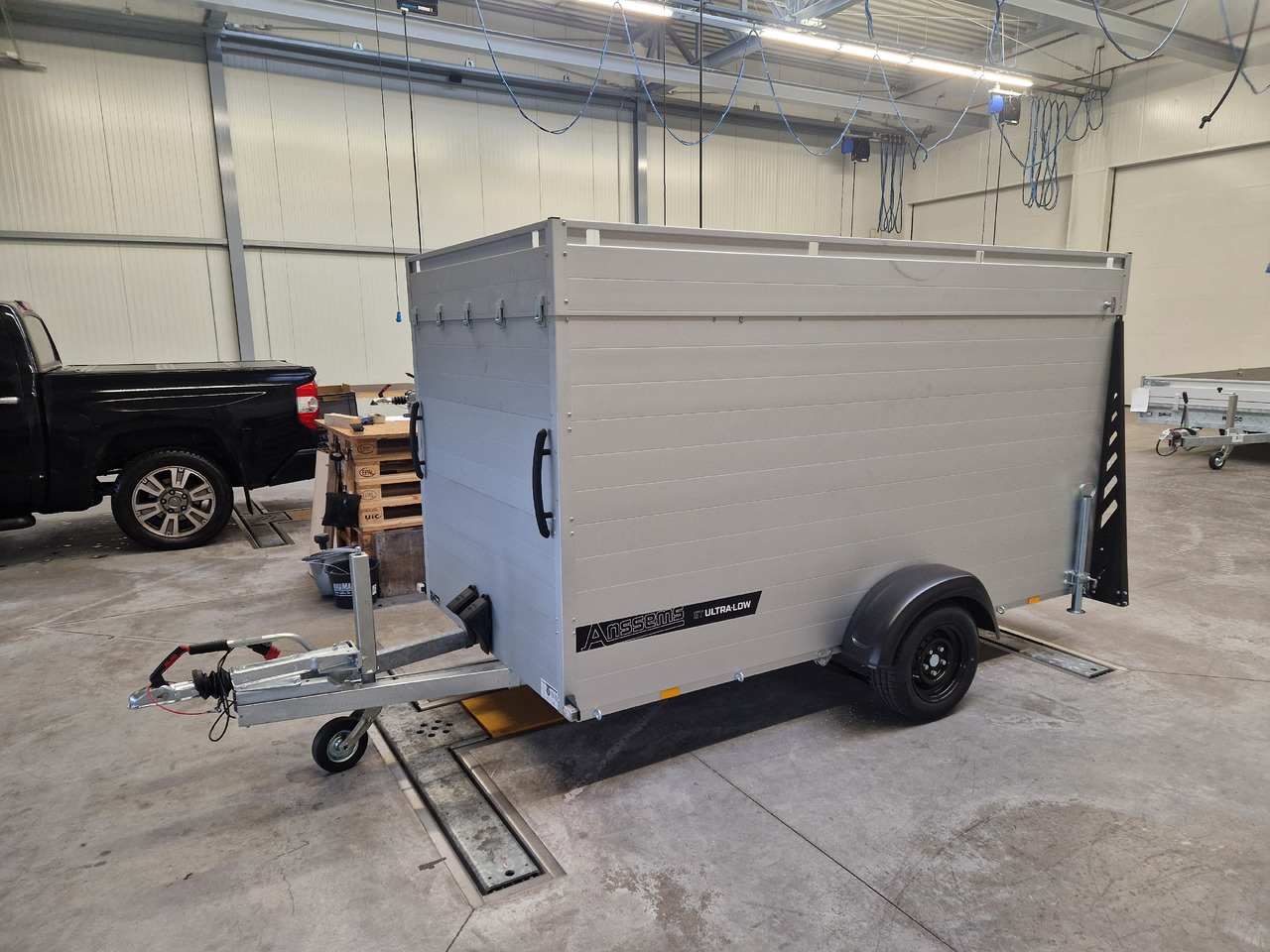 ALUBOXX Deckelanhänger GTB 1500 VT3 Ultra Low 301x151x153cm LED black deal Modell 2025 - Прицеп для мотоцикла: фото 2 ALUBOXX Deckelanhänger GTB 1500 VT3 Ultra Low 301x151x153cm LED black deal Modell 2025 - Прицеп для мотоцикла: фото 2