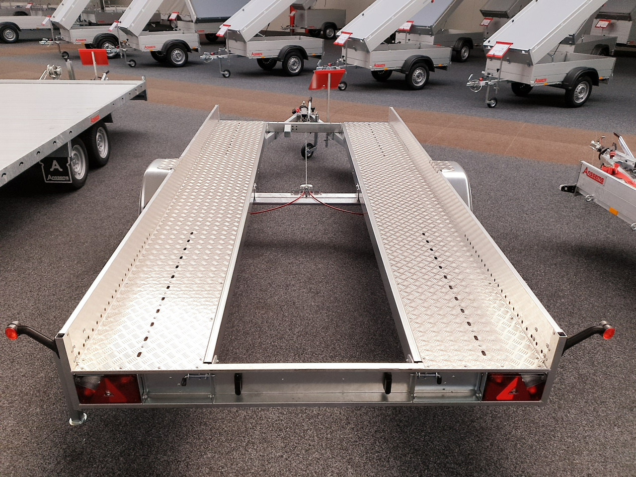 Anssems AMT ECO 1300 light 340x180x18cm (L) 1300kg - Прицеп-автовоз: фото 5 Anssems AMT ECO 1300 light 340x180x18cm (L) 1300kg - Прицеп-автовоз: фото 5