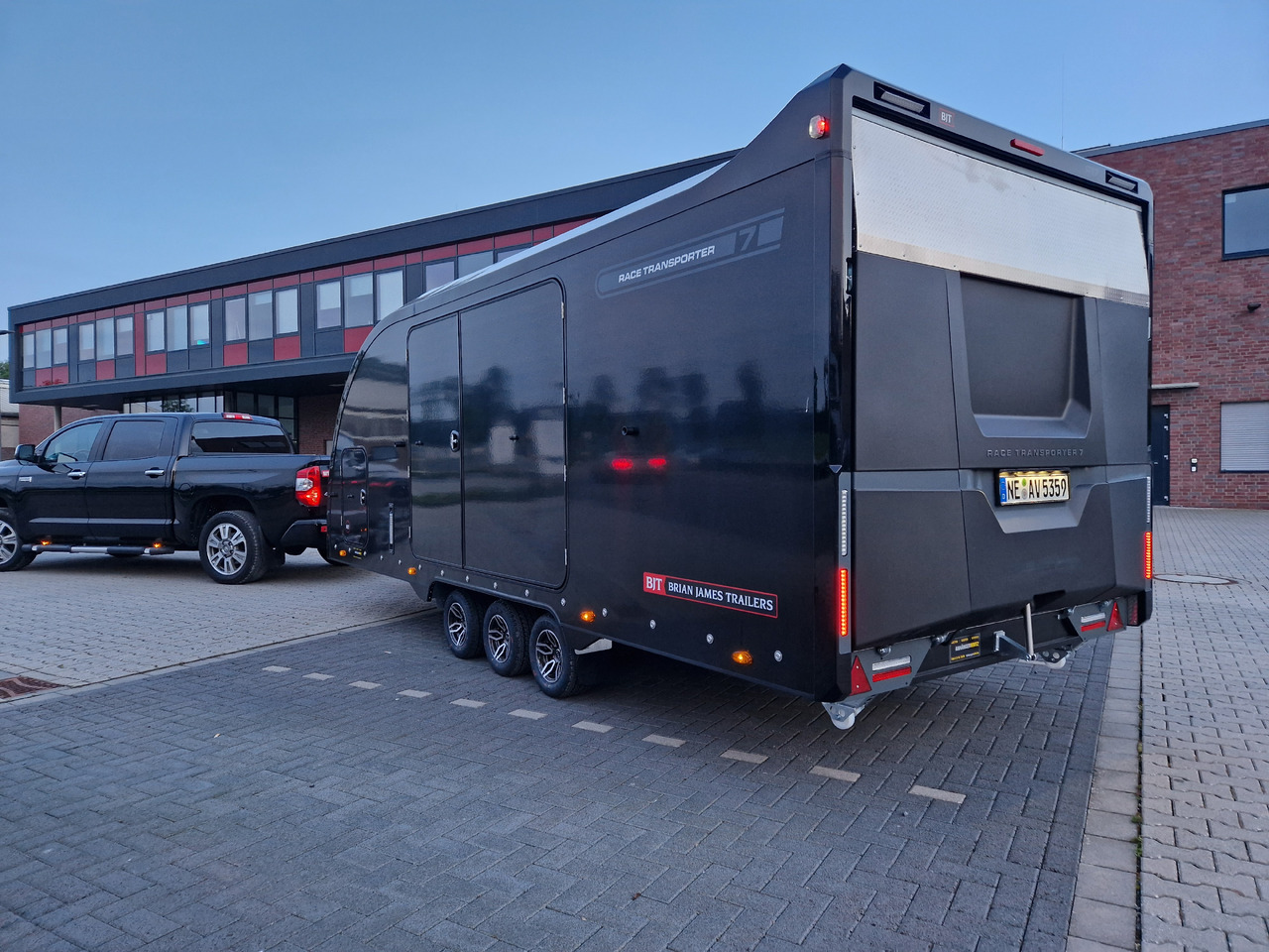 Прицеп-автовоз BJT Race Transporter 7 397-5521-35-3-10-B 550x210x189cm black Alufelgen Tridem 3500kg Aktion: фото 11