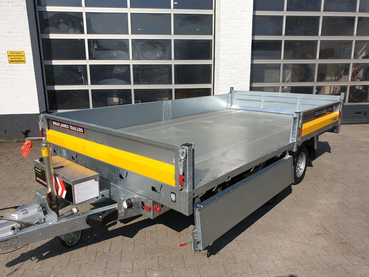Brian James Trailer CarGO Tipper 2 elektrisch 360x195x30cm Pendelklappe Tandem niedrig 12" 3500kg os - Самосвальный прицеп: фото 5 Brian James Trailer CarGO Tipper 2 elektrisch 360x195x30cm Pendelklappe Tandem niedrig 12" 3500kg os - Самосвальный прицеп: фото 5