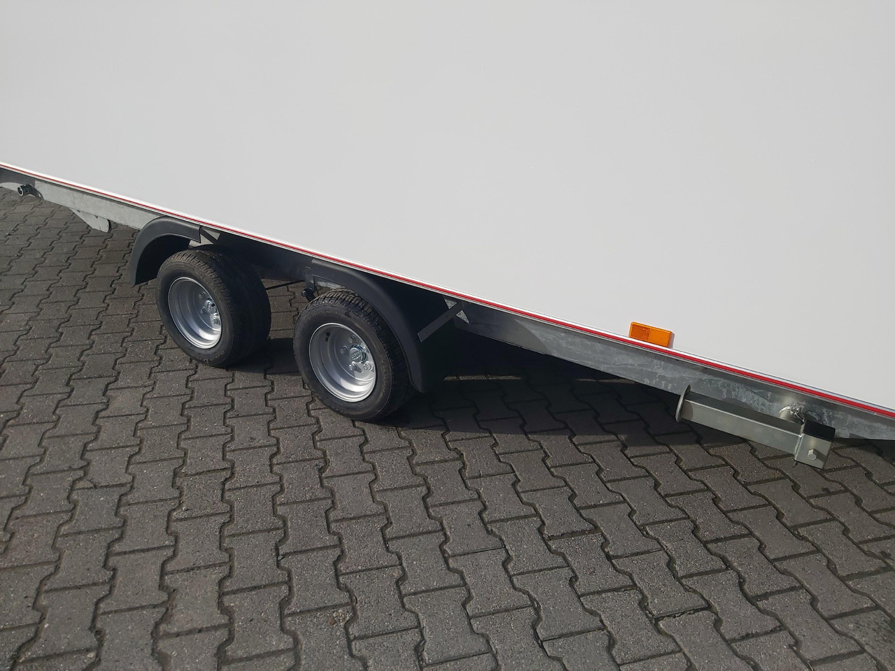 Прицеп-фургон Hochlader Koffer TFSP 420T.01 420x200x210cm aero Zurrsys. Seitentür Heckrampe 10" 100km/H 2700kg: фото 8