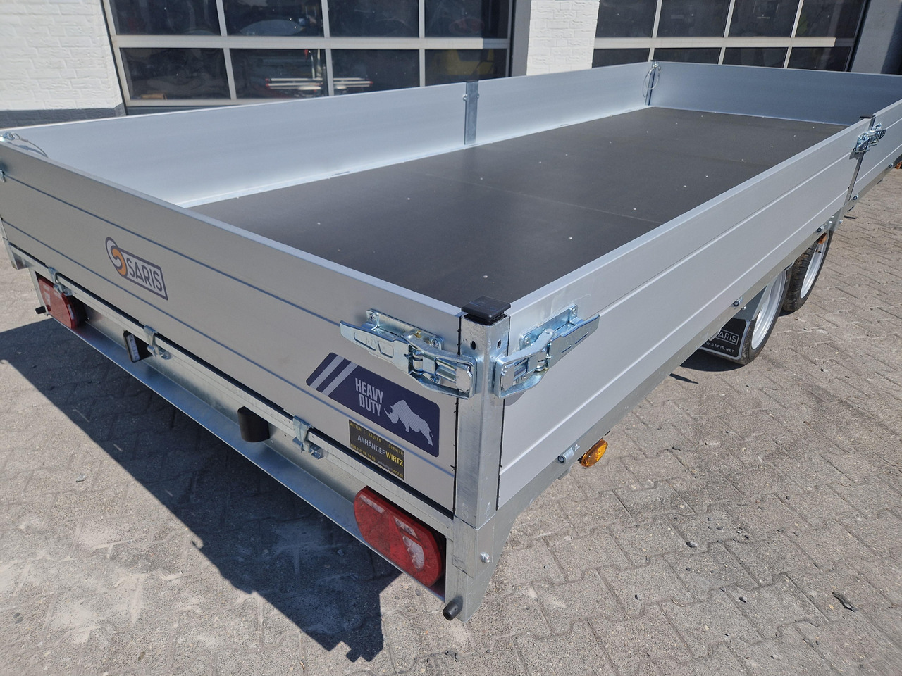 Прицеп бортовой/ Платформа Saris PL HD 506 204 3500 2 506x204x35cm heavy duty LED Beleuchtung (XXL) Modell 2023: фото 8 Прицеп бортовой/ Платформа Saris PL HD 506 204 3500 2 506x204x35cm heavy duty LED Beleuchtung (XXL) Modell 2023: фото 8