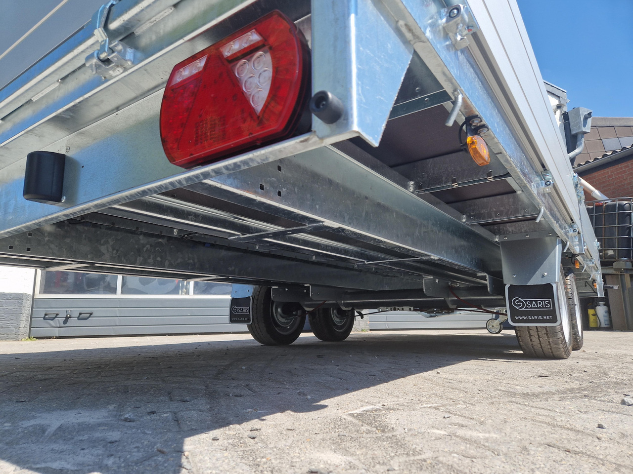 Прицеп бортовой/ Платформа Saris PL HD 506 204 3500 2 506x204x35cm heavy duty LED Beleuchtung (XXL) Modell 2023: фото 9 Прицеп бортовой/ Платформа Saris PL HD 506 204 3500 2 506x204x35cm heavy duty LED Beleuchtung (XXL) Modell 2023: фото 9