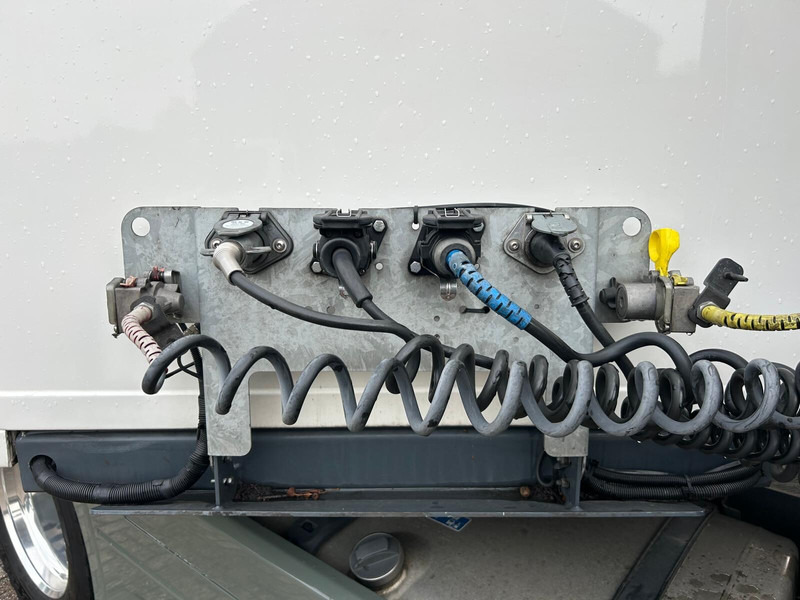 Тягач Scania R450: фото 15