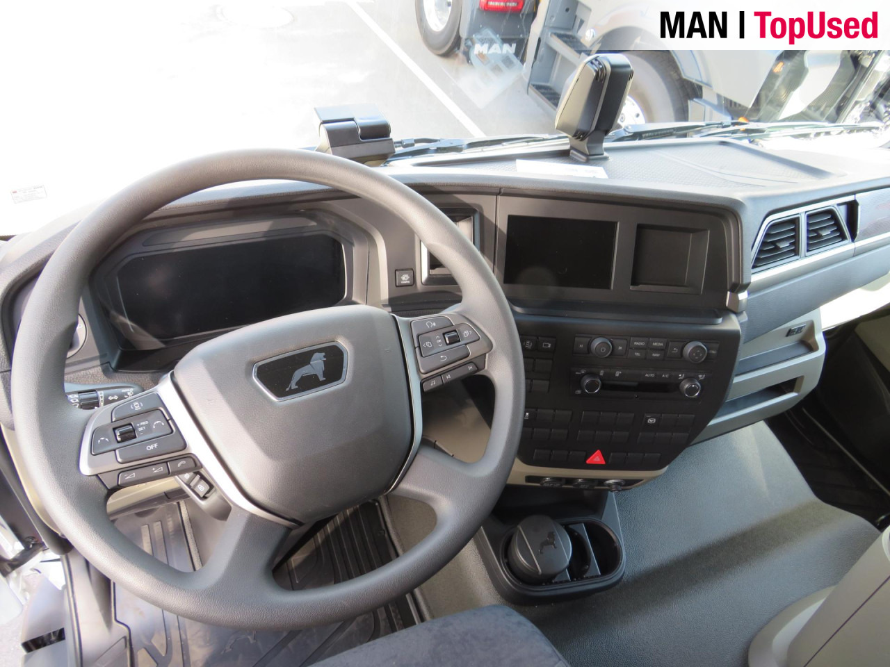 Грузовик с закрытым кузовом MAN TGL 12.220 4x2 BL CH JUNGE Koffer DHOLLANDIA LBW: фото 9 Грузовик с закрытым кузовом MAN TGL 12.220 4x2 BL CH JUNGE Koffer DHOLLANDIA LBW: фото 9