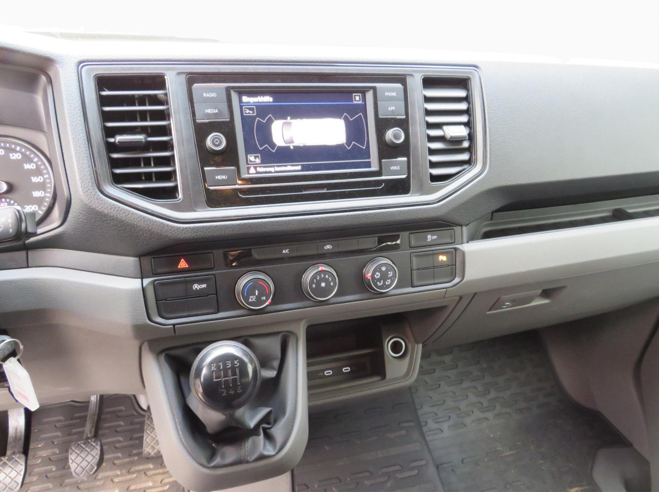 VOLKSWAGEN Crafter 35 L4H3 Doka Kasten Klima AHK Navi ZV - Цельнометаллический фургон, Грузопассажирский фургон: фото 4 VOLKSWAGEN Crafter 35 L4H3 Doka Kasten Klima AHK Navi ZV - Цельнометаллический фургон, Грузопассажирский фургон: фото 4