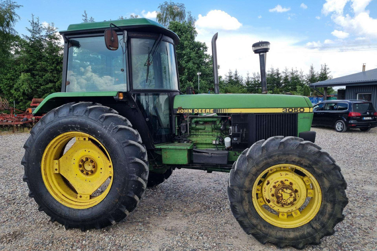 John Deere 3050 - Трактор: фото 4 John Deere 3050 - Трактор: фото 4