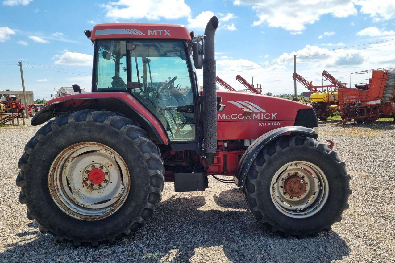McCORMICK MTX140 - Трактор: фото 3 McCORMICK MTX140 - Трактор: фото 3