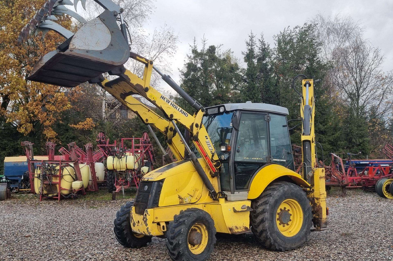 New Holland B110B - Экскаватор-погрузчик: фото 1 New Holland B110B - Экскаватор-погрузчик: фото 1