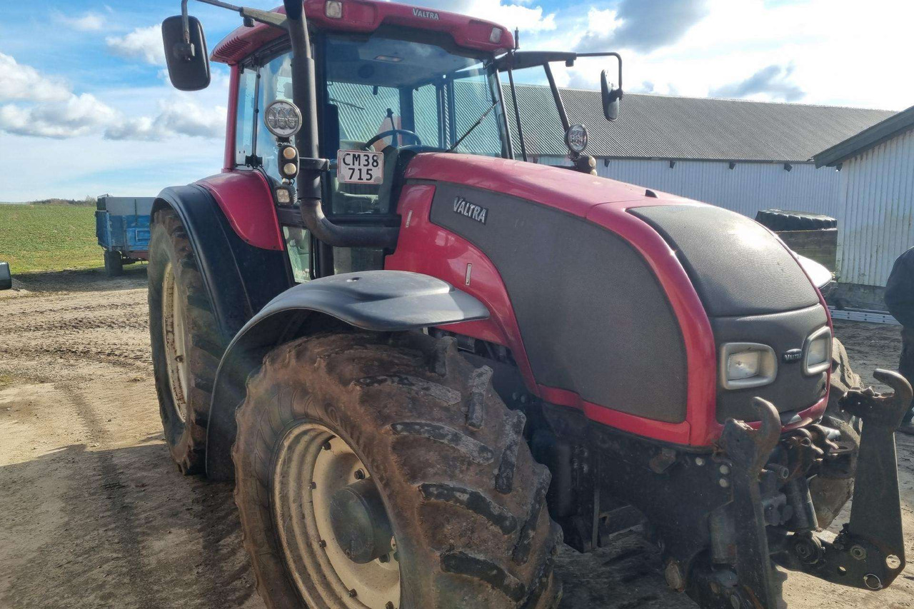 Valtra T190 - Трактор: фото 2 Valtra T190 - Трактор: фото 2