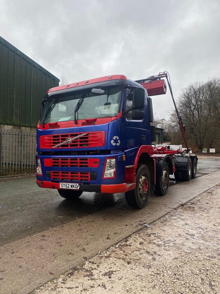 Volvo FM9 - Крюковой мультилифт: фото 1 Volvo FM9 - Крюковой мультилифт: фото 1