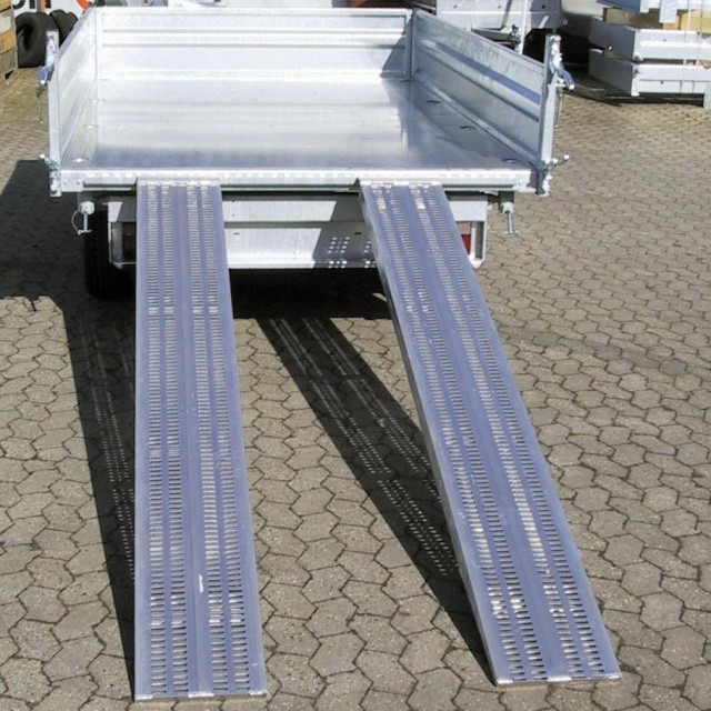 Brenderup 3-Seitenkipper, TT5325ATB2700, 2,7 to. H+E-Pumpe,325x180x35cm - Самосвальный прицеп: фото 4 Brenderup 3-Seitenkipper, TT5325ATB2700, 2,7 to. H+E-Pumpe,325x180x35cm - Самосвальный прицеп: фото 4