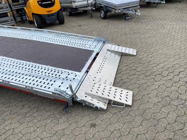 Новый Прицеп-автовоз Brian James T Transporter, 231-6023-35-3-12, 6000 x 2380 mm, 3,5 to. kippbar mit Auffahrrampe: фото 9