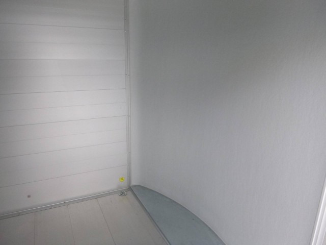 Cheval Liberte Debon Roadster 500 Alu 2600 kg, 100 km/h, 320x167x200cm - Прицеп-фургон: фото 5 Cheval Liberte Debon Roadster 500 Alu 2600 kg, 100 km/h, 320x167x200cm - Прицеп-фургон: фото 5