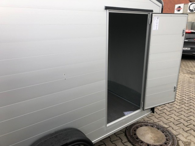 Cheval Liberte Debon Roadster 700 Alu + Türe 2600 kg, 100 km/h, 375x180x202cm - Прицеп-фургон: фото 5 Cheval Liberte Debon Roadster 700 Alu + Türe 2600 kg, 100 km/h, 375x180x202cm - Прицеп-фургон: фото 5