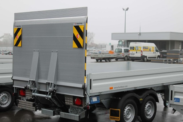 Humbaur Hebebühnenanhänger HT 35 42 22, 3,5 to. 4170 x 2175 x 2100 mm - Тентованный прицеп: фото 5 Humbaur Hebebühnenanhänger HT 35 42 22, 3,5 to. 4170 x 2175 x 2100 mm - Тентованный прицеп: фото 5