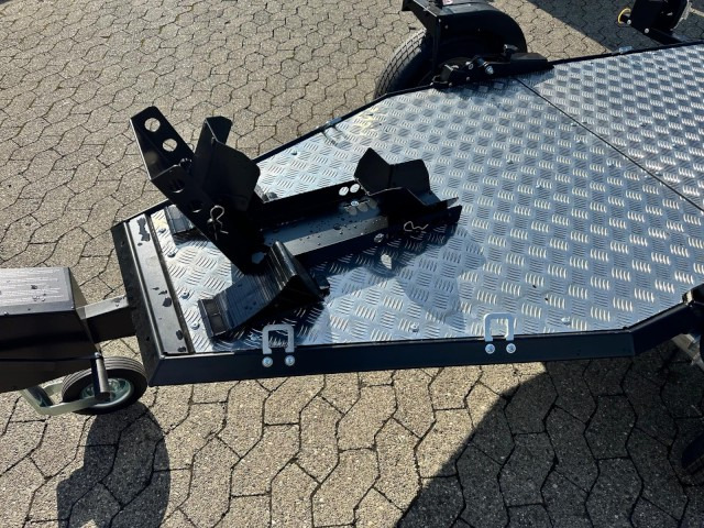 Lorries Motorradanhänger MT-1, 0,75 to. 245 x 99 cm, absenkbar - Прицеп для мотоцикла: фото 4 Lorries Motorradanhänger MT-1, 0,75 to. 245 x 99 cm, absenkbar - Прицеп для мотоцикла: фото 4