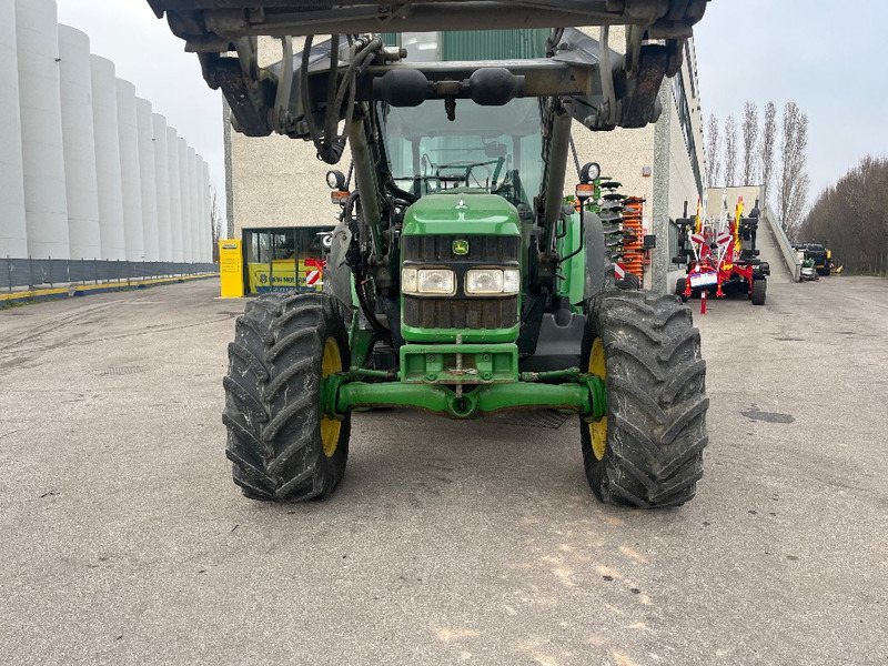 John Deere 5100 R - Трактор: фото 2 John Deere 5100 R - Трактор: фото 2