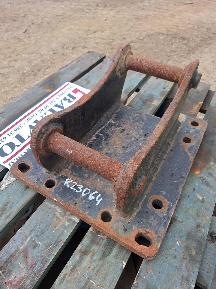 Attachment plate 430x380 - Сцепное устройство для Строительной техники: фото 4 Attachment plate 430x380 - Сцепное устройство для Строительной техники: фото 4