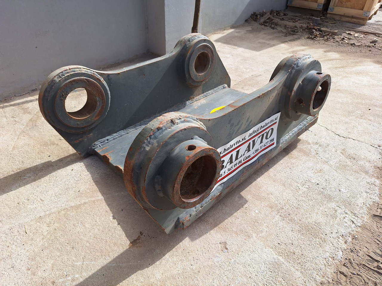 Attachment plate - Сцепное устройство для Строительной техники: фото 1 Attachment plate - Сцепное устройство для Строительной техники: фото 1