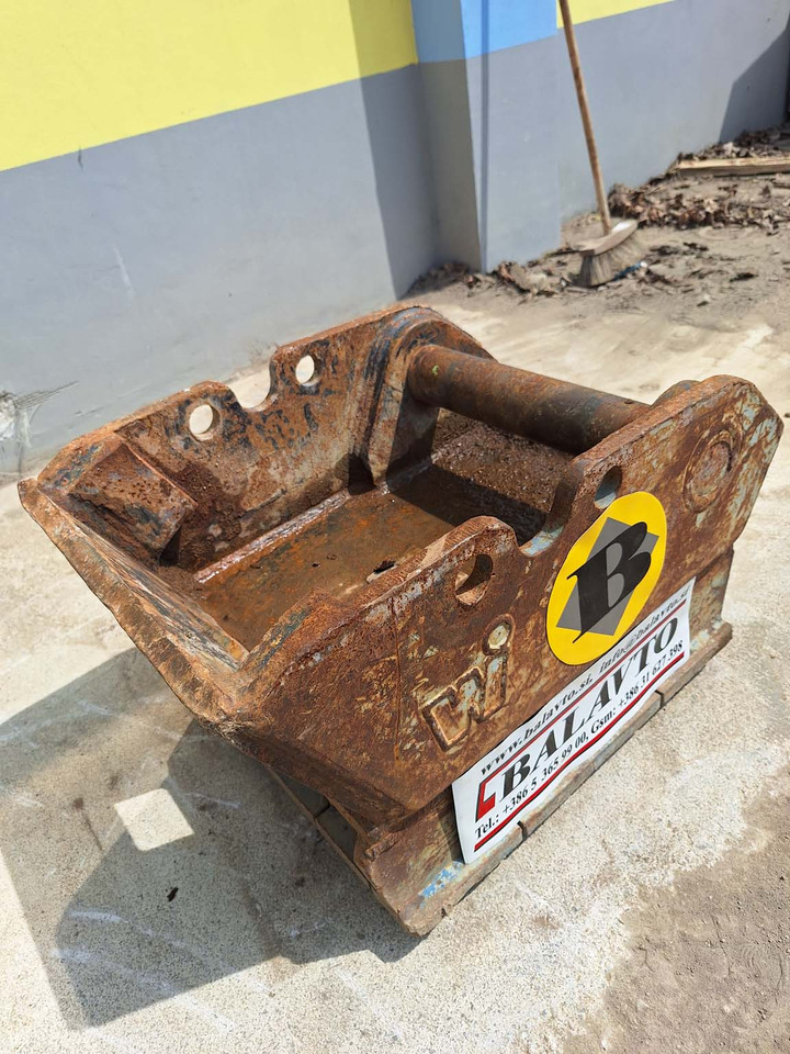 Attachment plate - Сцепное устройство для Строительной техники: фото 1 Attachment plate - Сцепное устройство для Строительной техники: фото 1