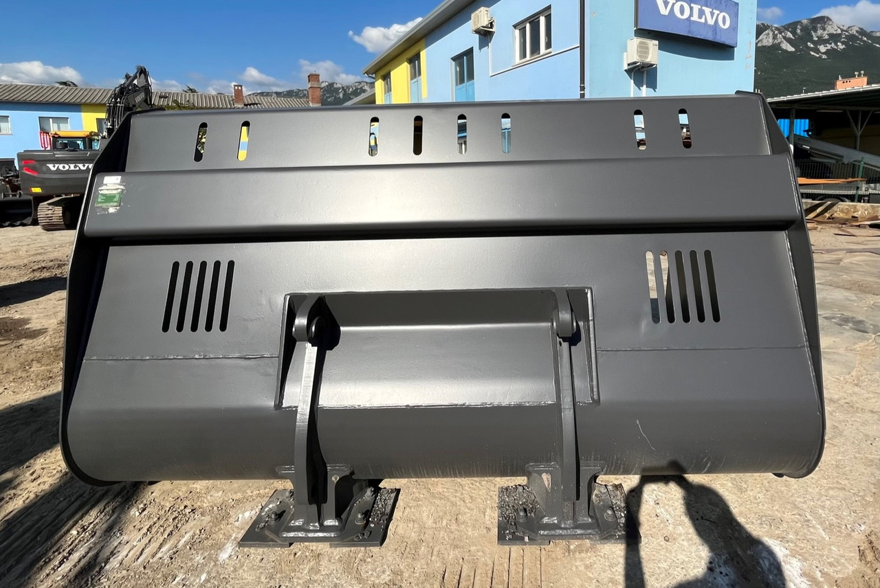 Balavto Loader bucket 3000 mm - Ковш для погрузчика: фото 4 Balavto Loader bucket 3000 mm - Ковш для погрузчика: фото 4