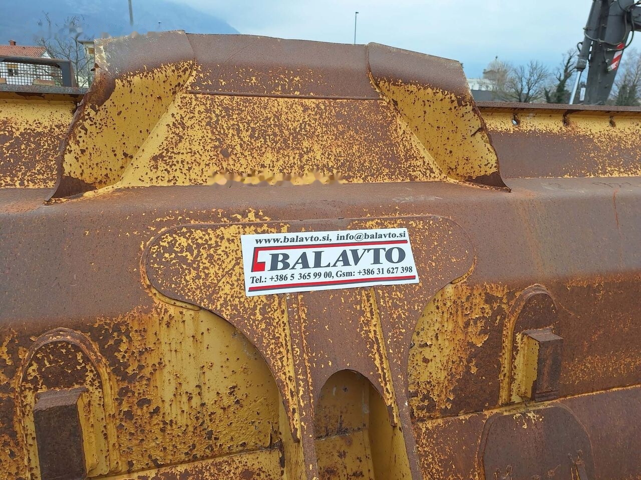 Caterpillar Loader bucket 3300 mm - Ковш для погрузчика: фото 4 Caterpillar Loader bucket 3300 mm - Ковш для погрузчика: фото 4