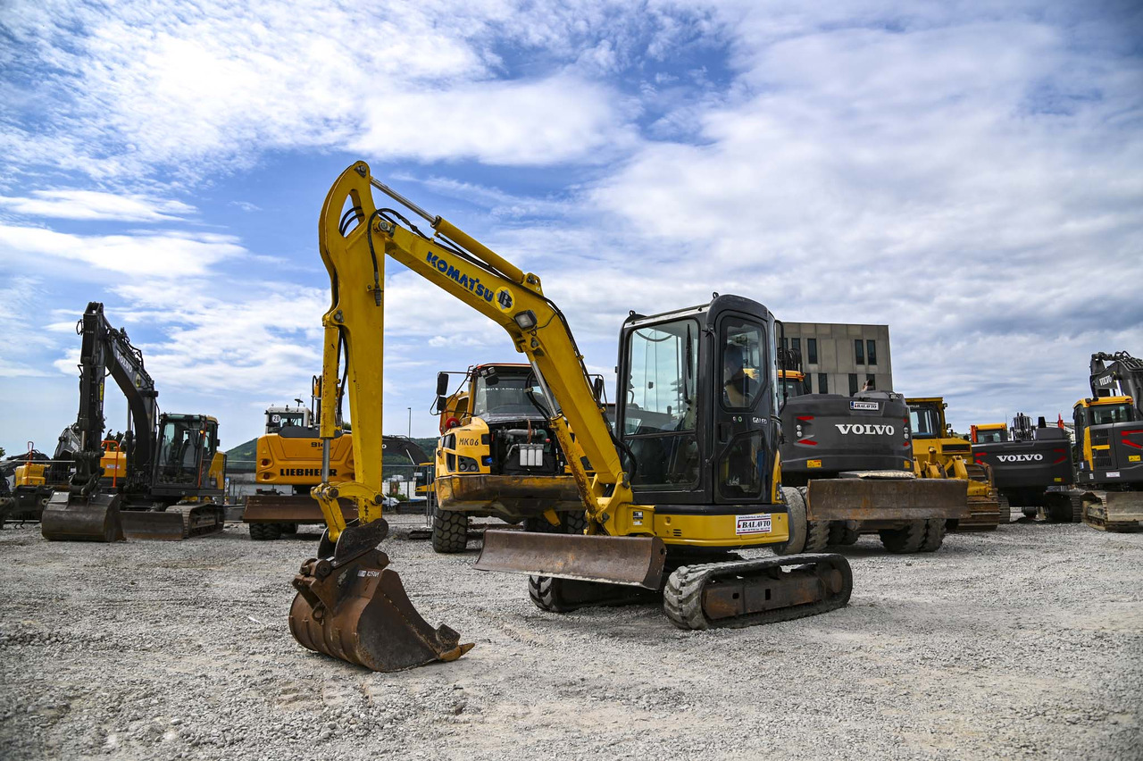 Komatsu PC35MR-2 - Мини-экскаватор: фото 1 Komatsu PC35MR-2 - Мини-экскаватор: фото 1