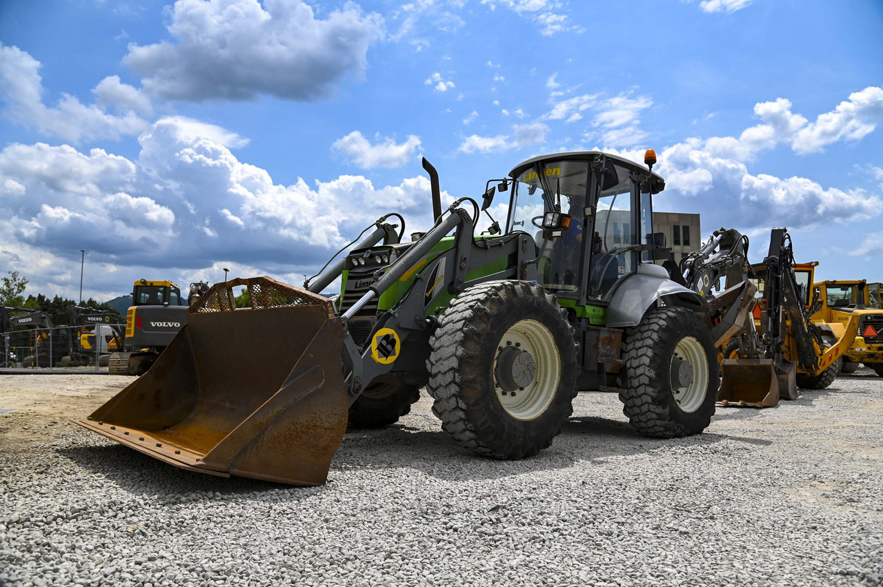 Lännen 8600E - Экскаватор-погрузчик: фото 1 Lännen 8600E - Экскаватор-погрузчик: фото 1