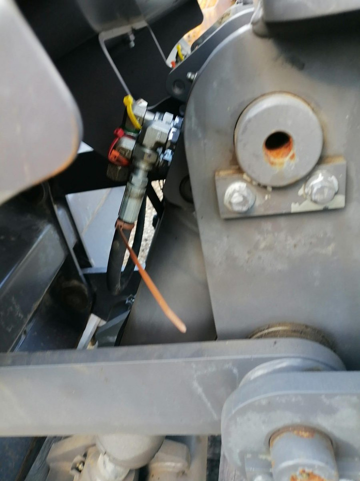 Volvo EW/EWR blade for Volvo excavators - Навесное оборудование для Экскаваторов: фото 4 Volvo EW/EWR blade for Volvo excavators - Навесное оборудование для Экскаваторов: фото 4