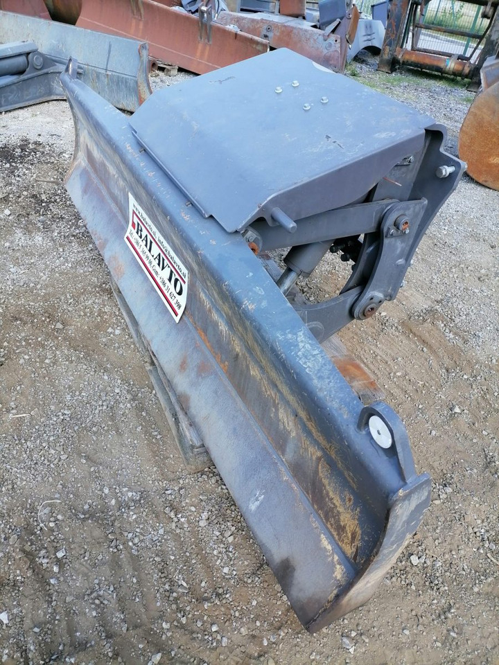 Volvo EW/EWR blade for Volvo excavators - Навесное оборудование для Экскаваторов: фото 2 Volvo EW/EWR blade for Volvo excavators - Навесное оборудование для Экскаваторов: фото 2