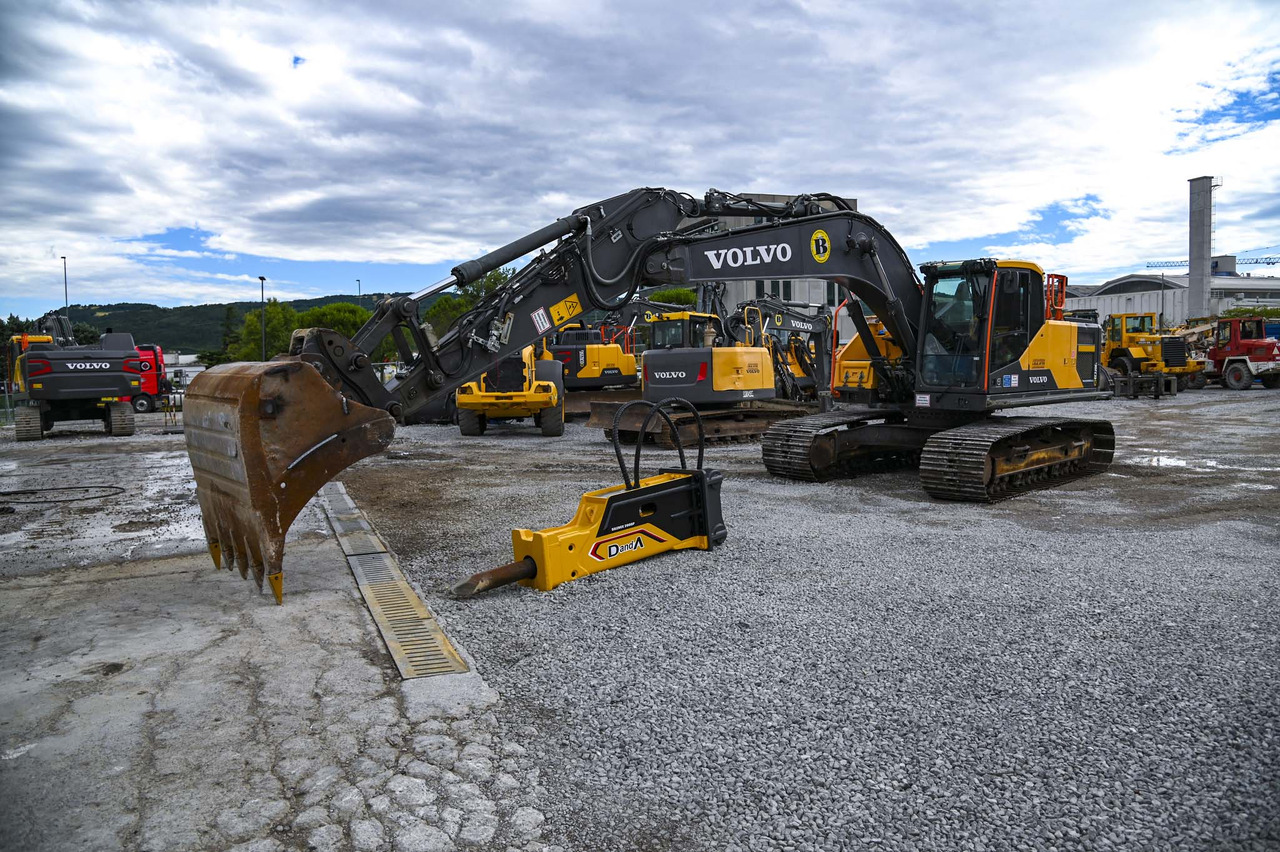 VOLVO EC220EL - Гусеничный экскаватор: фото 2 VOLVO EC220EL - Гусеничный экскаватор: фото 2